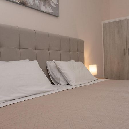 Costas Apartments Mesongi Ruang foto